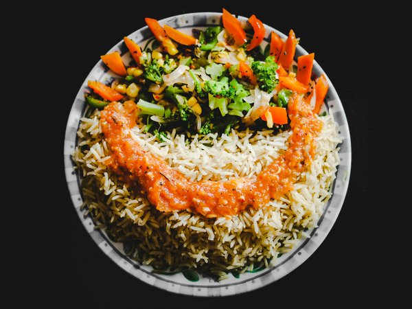 Quelles astuces pour réussir des plats à base de riz basmati dans un restaurant indien?
