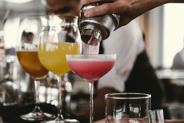 Comment préparer des cocktails maison avec des ingrédients frais?